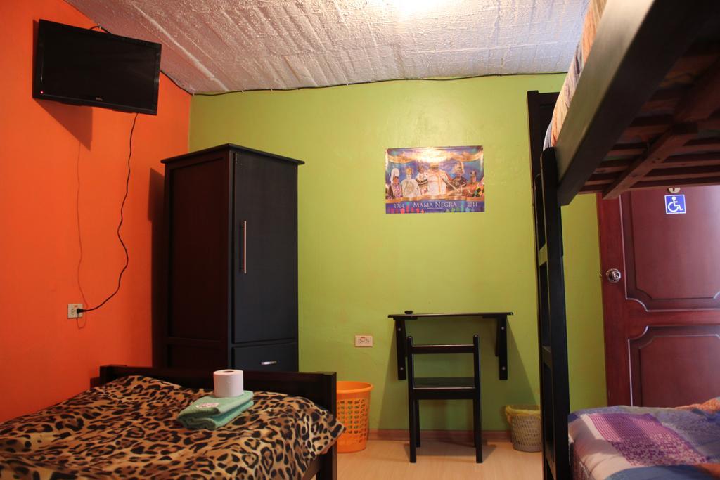 Hostel Sendero De Volcanes Latacunga Extérieur photo