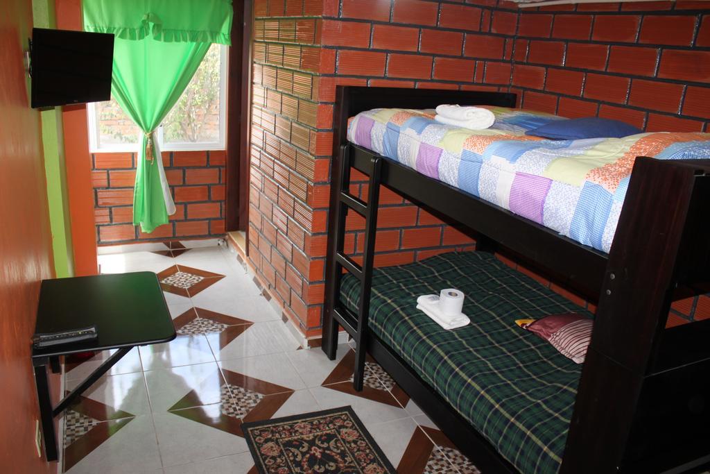 Hostel Sendero De Volcanes Latacunga Extérieur photo